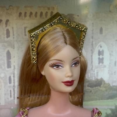 LOT 47P: NRFB 2003 Mattel Barbie Collector Edition Princess Dolls of The World: Princess of Japan (B5731) & Princess of England (B3459)