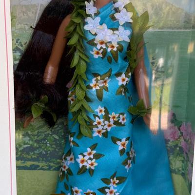 LOT 59H: NRFB Mattel 2004-05 Barbie Collector Pink Label 25th Anniversary Princess Dolls of the World: Renaissance (G5860), Holland...
