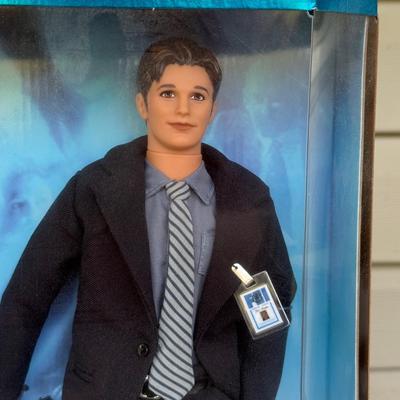 LOT 79P: NRFB Barbie & Ken Collector Edition Giftsets: 1996 Star Trek 30th Anniversary (15006) & 1998 as Mulder & Scully from...