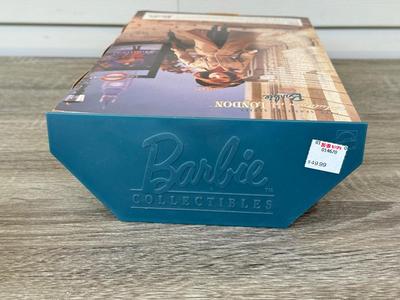 LOT 122P: NRFB 1999 Mattel Collector Edition Barbie City Seasons Dolls: Autumn in London (22257) & Winter in Montreal (22258)