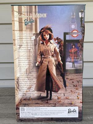 LOT 122P: NRFB 1999 Mattel Collector Edition Barbie City Seasons Dolls: Autumn in London (22257) & Winter in Montreal (22258)