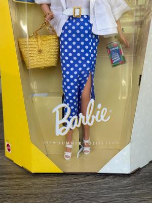 LOT 123P: NRFB 1999 Mattel Collector Edition Barbie City Seasons Dolls: Spring in Tokyo (19430) & Summer in Rome (19431)