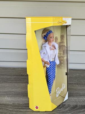 LOT 123P: NRFB 1999 Mattel Collector Edition Barbie City Seasons Dolls: Spring in Tokyo (19430) & Summer in Rome (19431)