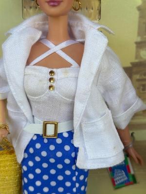 LOT 123P: NRFB 1999 Mattel Collector Edition Barbie City Seasons Dolls: Spring in Tokyo (19430) & Summer in Rome (19431)