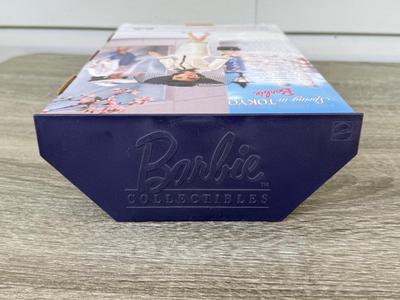 LOT 123P: NRFB 1999 Mattel Collector Edition Barbie City Seasons Dolls: Spring in Tokyo (19430) & Summer in Rome (19431)