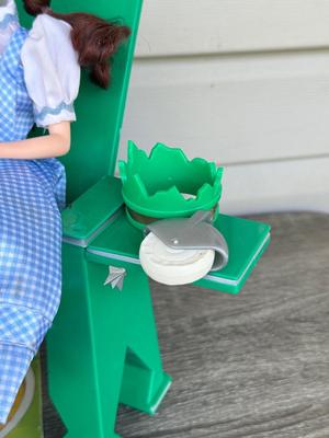 LOT 133P: 2000 Mattel Barbie Wizard of Oz Emerald City Playset (INCOMPLETE) & Madame Alexandre McDonald's Toys