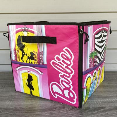 LOT 135P: Mattel Barbie Dolls w/ Case c. 2000s