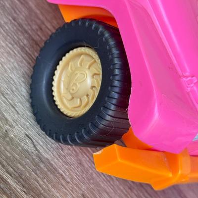LOT 139P: Mattel Barbie Jeeps & Convertibles