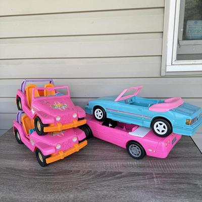 LOT 139P: Mattel Barbie Jeeps & Convertibles