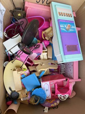 LOT 141P: 1:6 Scale Barbie & More Furniture and Accessories