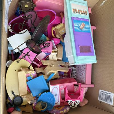 LOT 141P: 1:6 Scale Barbie & More Furniture and Accessories