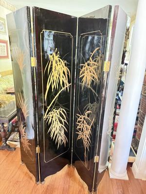 LOT 142D: Stunning Vintage Mother of Pearl Inlay Black Lacquer Folding Screen