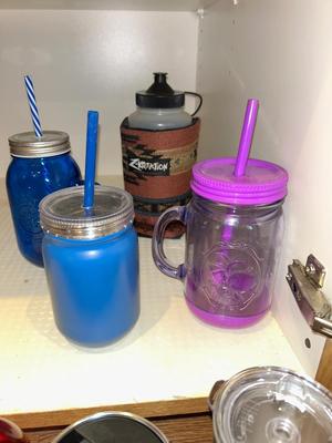BEVERAGE PITCHERS AND REUSABLE TO-GO CUPS