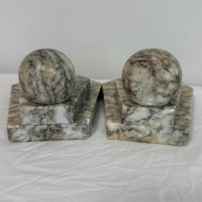 Marble Bookends with Three ‘Modern Library’ Books (B1-HS)