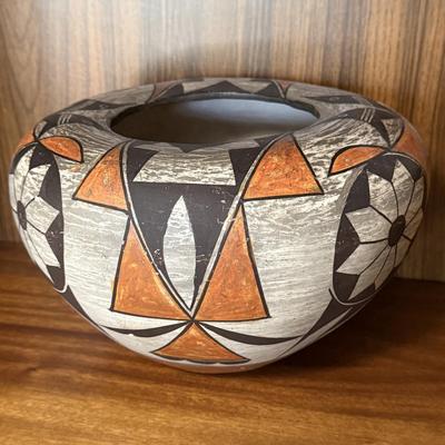 Southwestern Pottery Vessel (B1-HS)
