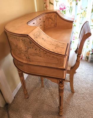 Lot #122 Contemporary French Country Style Ladies Desk - Very Pretty!