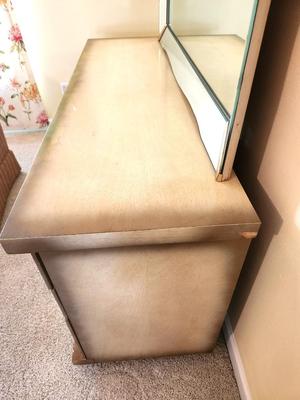 Lot #129 Bassett Mid Century Modern Bedroom Dresser - Beveled Mirror