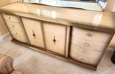 Lot #129 Bassett Mid Century Modern Bedroom Dresser - Beveled Mirror
