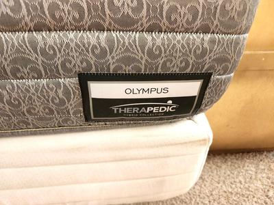 Lot #130 Super nice Queen Olympus Hybrid Therapuedic Adjustable Bed with remote - Works great