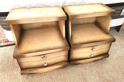 Lot #131 Mid Century Modern Set of Nighstands - Bassett Furniture Co.