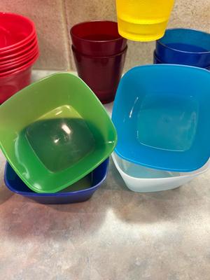 PERFECT CHILD SIZED PLASTIC WARE, AND SALSA BOWLS
