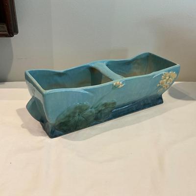 L813 Antique Roseville Pottery Winecraft Blue Window Box GLAZED Bowl