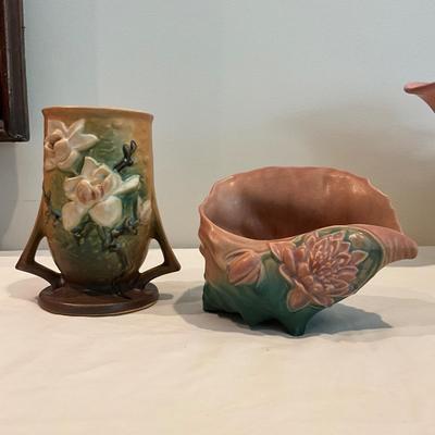 L818 Antique Roseville Water lily Conch Shell and Magnolia Brown Vase