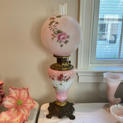 L827 Antique Handpainted Gone with the Wind Lamp