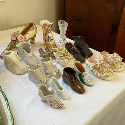 L830 Lot of Decorative Shoes