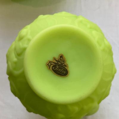 L835 Antique Fenton Art Glass with Bowl
