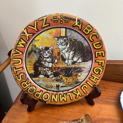 L840 Antique Victorian Childs Kitten Collection