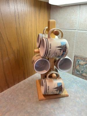 BUNN COFFEE MAKER WITH EXTRA POT AND BASKET, ROCKY MTN NAT’L PARK MUGS ON STAND AND MORE