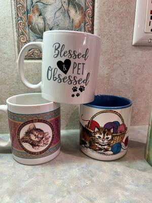 COFFEE MUGS FOR THE CAT LOVER IN YOUR LIFE