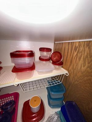 AN ARRAY OF TAKE ALONG FOOD CONTAINERS