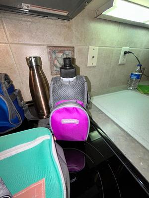 VINTAGE THERMOSES & TRAVEL DRINK AND FOOD CONTAINERS