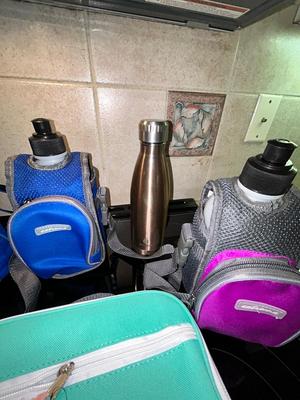 VINTAGE THERMOSES & TRAVEL DRINK AND FOOD CONTAINERS
