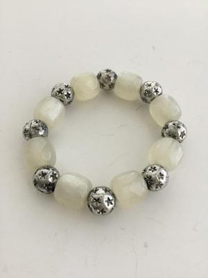Clear beaded stretchy star stretchy bracelet