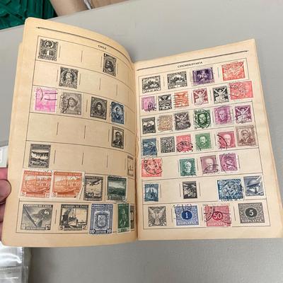 US and International Stamps & 1st Day Cancelled Stamps (ST-SS)