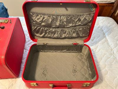 VINTAGE STARLINER SUITCASES