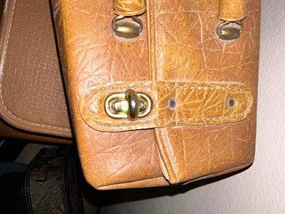 VINTAGE TAN COLORED STARLINER SUITCASE AND DOCTORS BAG