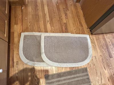 2 CUSHIONED MATS AND A HALL RUNNER