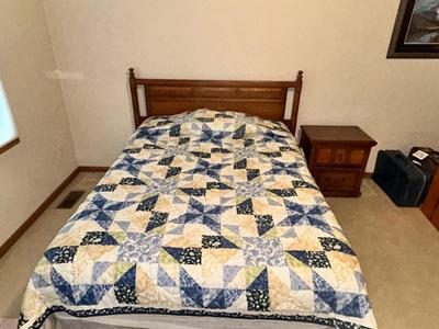 BASSETT FULL SIZE BED AND MATCHING NIGHT TABLE