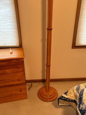 KNOTTY PINE CHEST OF DRAWERS AND OAK FLOOR LAMP