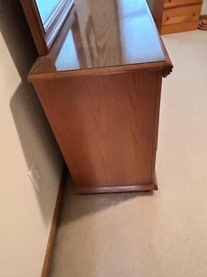 BASSETT FURNITURE DRESSER WITH MIRROR