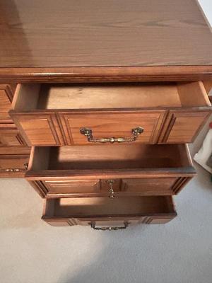 BASSETT FURNITURE DRESSER WITH MIRROR