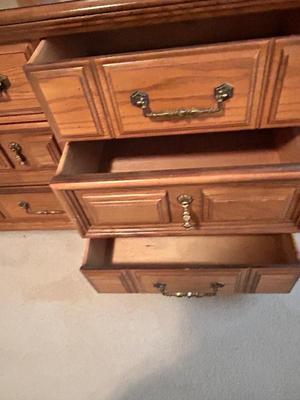 BASSETT FURNITURE DRESSER WITH MIRROR