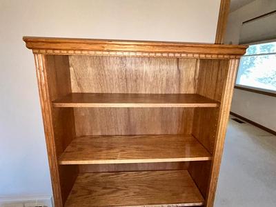 VERY NICE BOOKCASE WITH 3 SHELVES