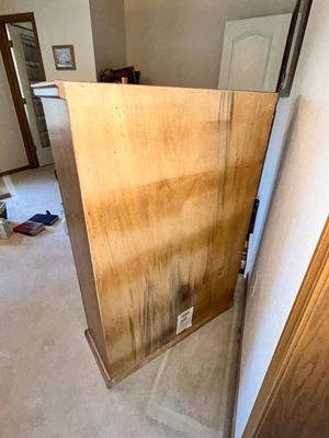 VERY NICE BOOKCASE WITH 3 SHELVES