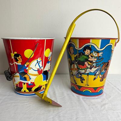 D907 Wolverine Supply & MFG Co. Merry-go-round Sand Pails with Yellow Hoe