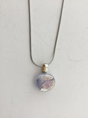 Unmarked beautiful fashion necklace
